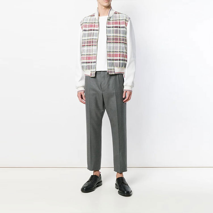 Lookbook THOM BROWNE SS21 Pantalones Cortos de Traje con Tirantes Ajustables Gris MTC001A-00626-035