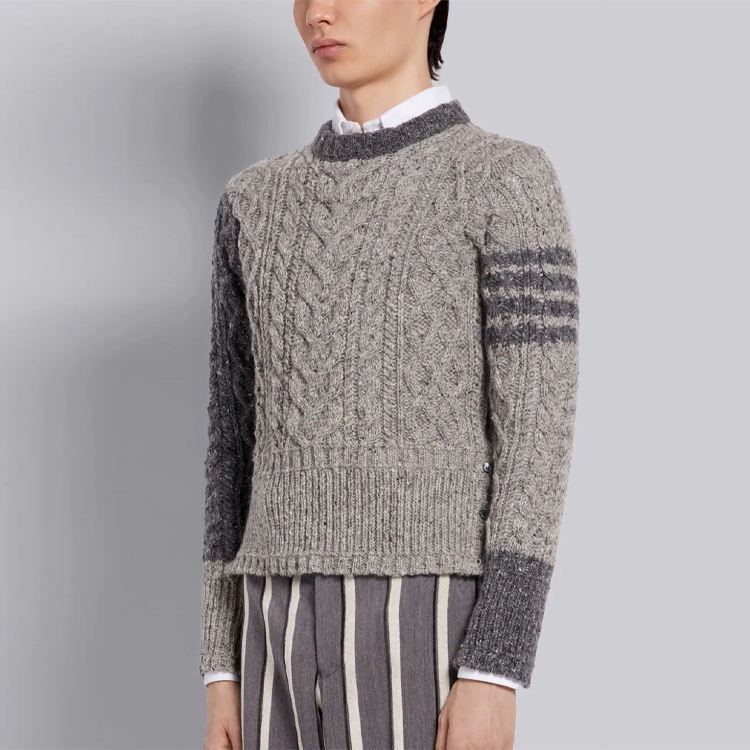 Purchase Thom Browne SS21 Kelabu 4-Bar Baju Sejuk Bulu. MKA313F-00278-982