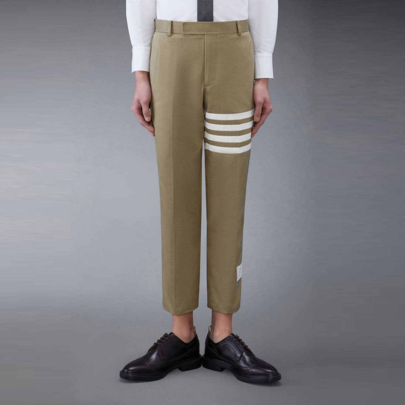 Sizing THOM BROWNE SS21 Khaki Plain 4-Bar Twill Suit Pants MTU245A-03788-275