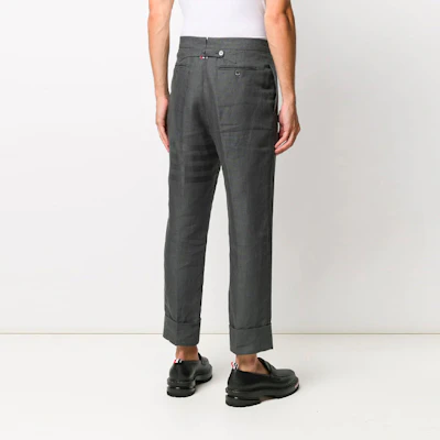 THOM BROWNE SS21 Celana Linen 4-Bar Klasik Warna Abu Tua MTC001A-07135-025 Shop THOM BROWNE SS21 Celana Linen 4-Bar Klasik Warna Abu Tua MTC001A-07135-025