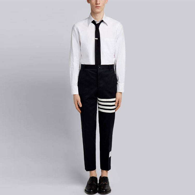 Shop Thom Browne SS21 經典四條紋海軍藍棉質Ivy Boy長褲 秋款 MTU245A-03788-415