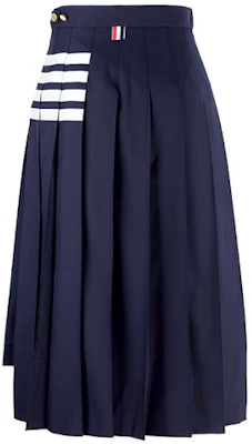 톰 브라운 SS21 네이비 플리츠 스커트 4스트라이프 스쿨 에디션. FGC400V-06146-415 Lookbook 톰 브라운 SS21 네이비 플리츠 스커트 4스트라이프 스쿨 에디션. FGC400V-06146-415