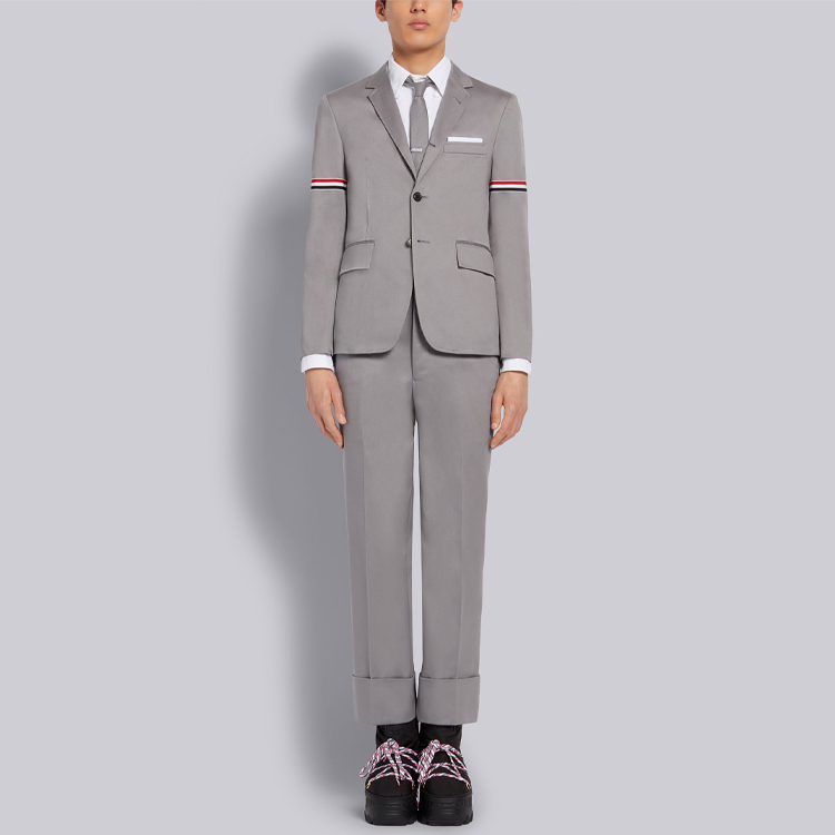 Lookbook Thom Browne SS21 Blazer Abu-Abu Katun Twill Garis Edisi Back to School MJU527A-03788-035
