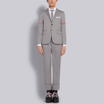 Thom Browne SS21 Blazer Abu-Abu Katun Twill Garis Edisi Back to School MJU527A-03788-035 Lookbook Thom Browne SS21 Blazer Abu-Abu Katun Twill Garis Edisi Back to School MJU527A-03788-035