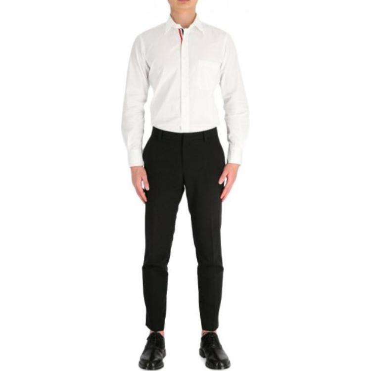 Sizing Camisa Blanca de Algodón Manga Larga con Botones Thom Browne SS21. MWL010E-03113-100