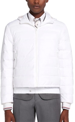 トムブラウン SS21 ホワイト ダウンジャケット バックストライプ付き MJD083X-07259-100 Order トムブラウン SS21 ホワイト ダウンジャケット バックストライプ付き MJD083X-07259-100