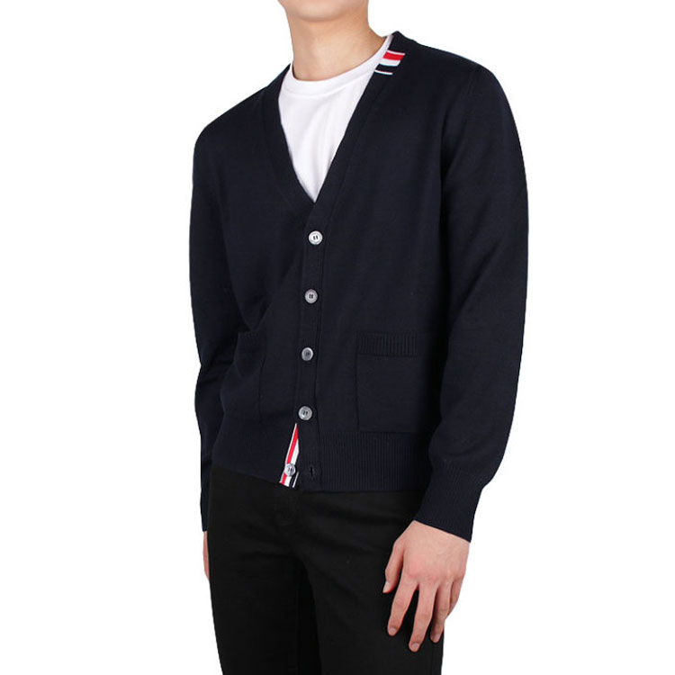 Details for THOM BROWNE SS21 羊毛V領毛衣 深藍色 MKC313A-Y1002-415