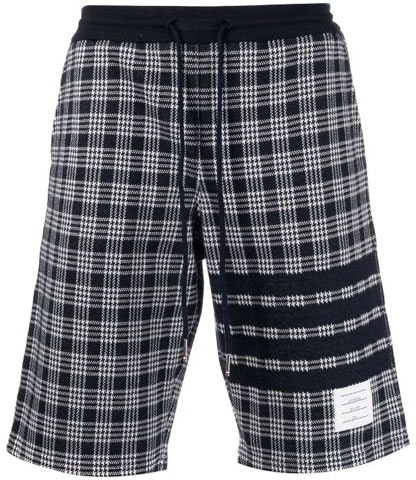 thom-browne-ss-22-black-solid-plaid-slim-fit-straight-shorts-mjq-052-a-07993-415