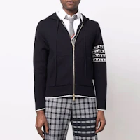 Lookbook THOM BROWNE SS22 Celana Pendek Slim Fit Polos Hitam Plaid Straight MJQ052A-07993-415