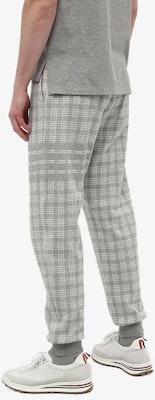 THOM BROWNE SS22 Pantalones Jogger Gris Cuadros con Cintura Elástica y Cordón. MJQ133A-07993-055 Purchase THOM BROWNE SS22 Pantalones Jogger Gris Cuadros con Cintura Elástica y Cordón. MJQ133A-07993-055