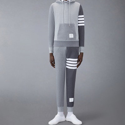 톰브라운 SS22 그레이 컬러블록 4-스트라이프 스웨트팬츠. MJQ008F-00535-982 Details for 톰브라운 SS22 그레이 컬러블록 4-스트라이프 스웨트팬츠. MJQ008F-00535-982