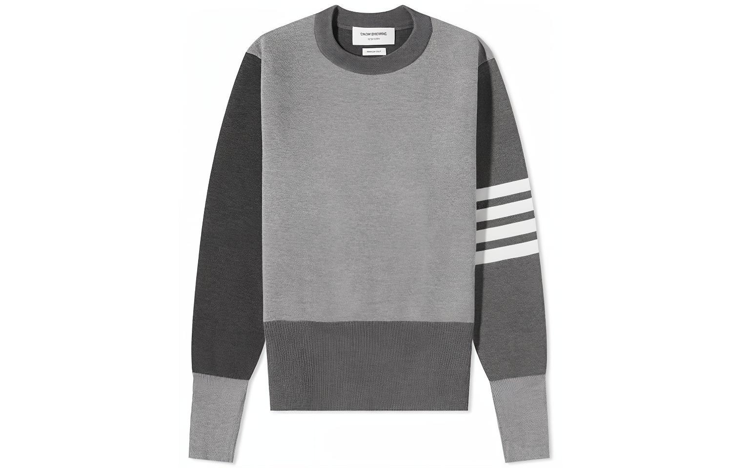 Order THOM BROWNE SS22 Suéter de Lana Gris a Rayas Cuello Redondo. MKA189F-00014-982