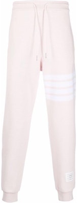 THOM BROWNE SS22 Celana Jogger Rajut Pink dengan Empat Garis-Bar. MJQ008H-00535-680-3 Order THOM BROWNE SS22 Celana Jogger Rajut Pink dengan Empat Garis-Bar. MJQ008H-00535-680-3