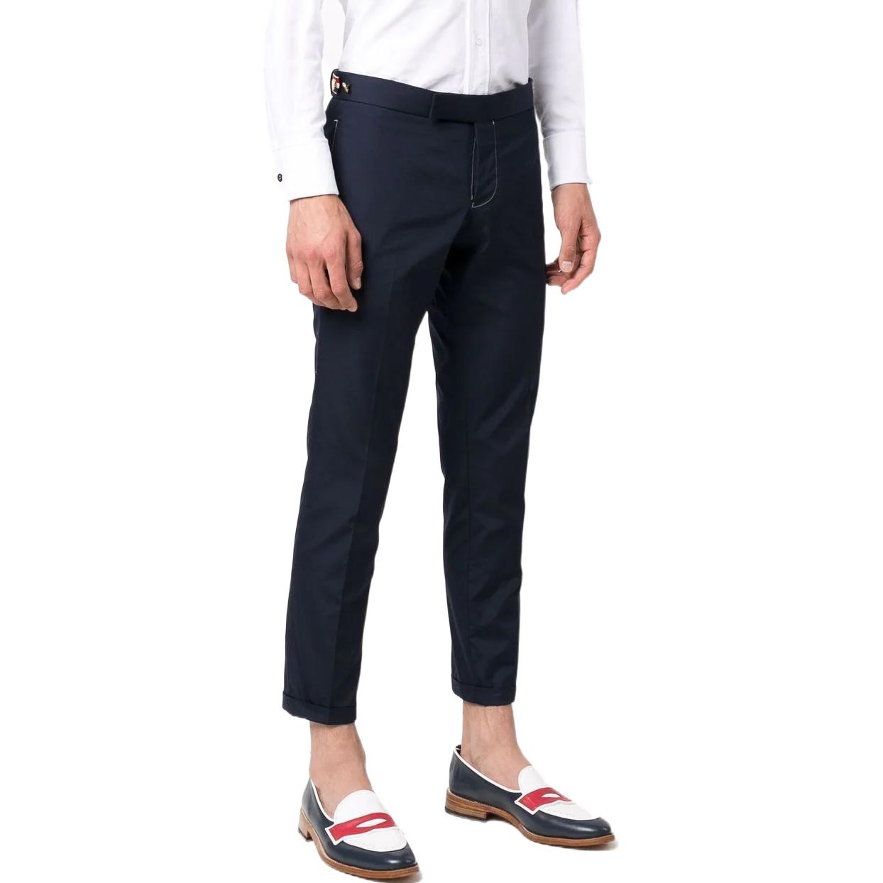 Shop THOM BROWNE SS22 修身九分休閒褲 藍色 MTC159G-04502-415