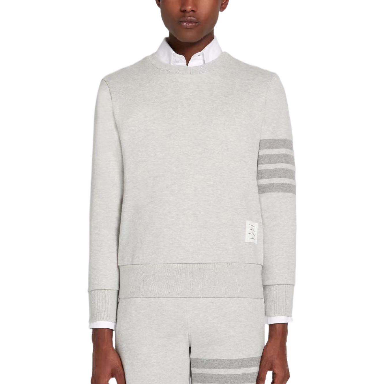 Shop THOM BROWNE SS22 Suéter Clásico de Punto Four-Bar Gris Claro MJT248P-06910-065