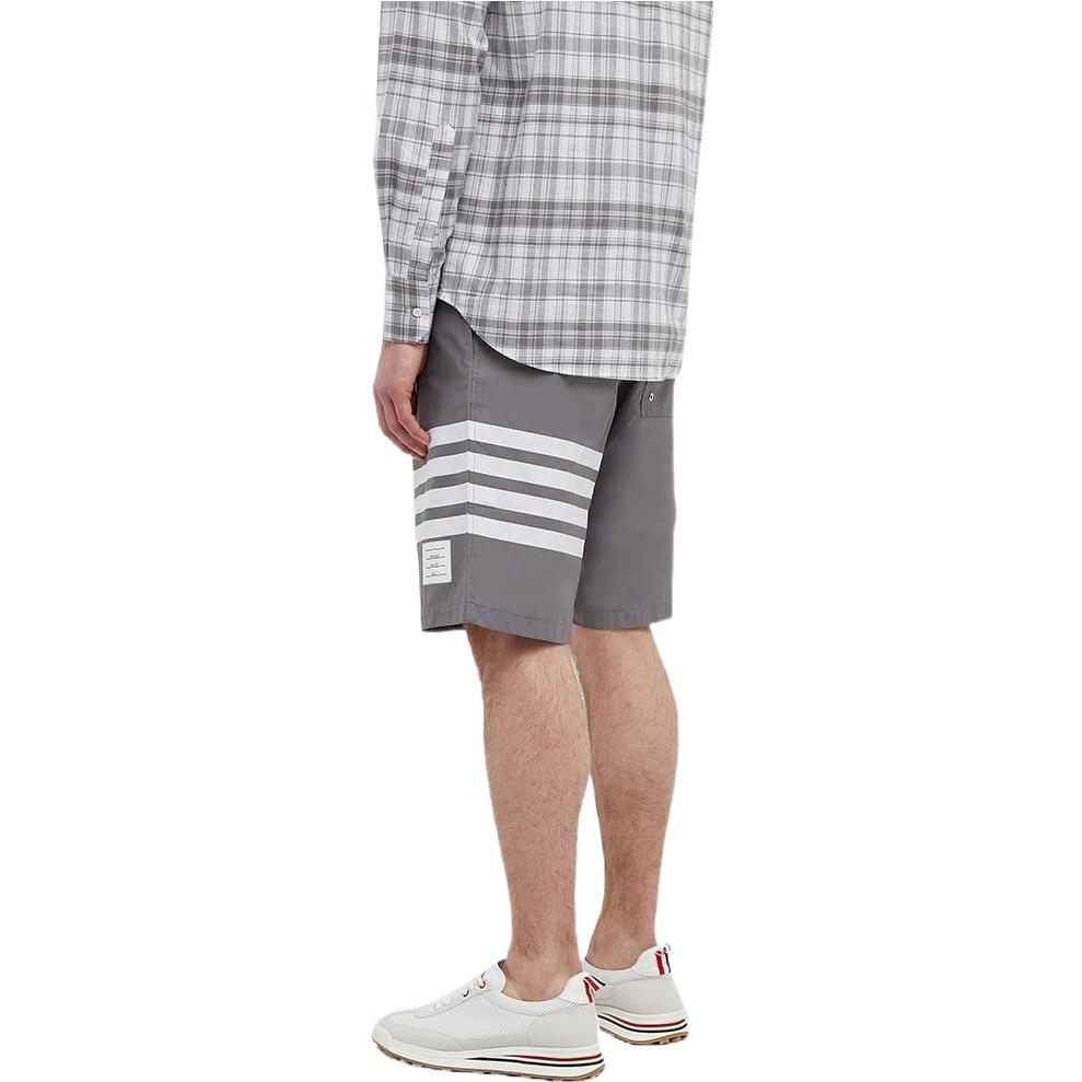 Shop THOM BROWNE SS22 Pantalones Cortos Clásicos Rayas Gris Oscuro Edición Verano MTT029A-07538-035