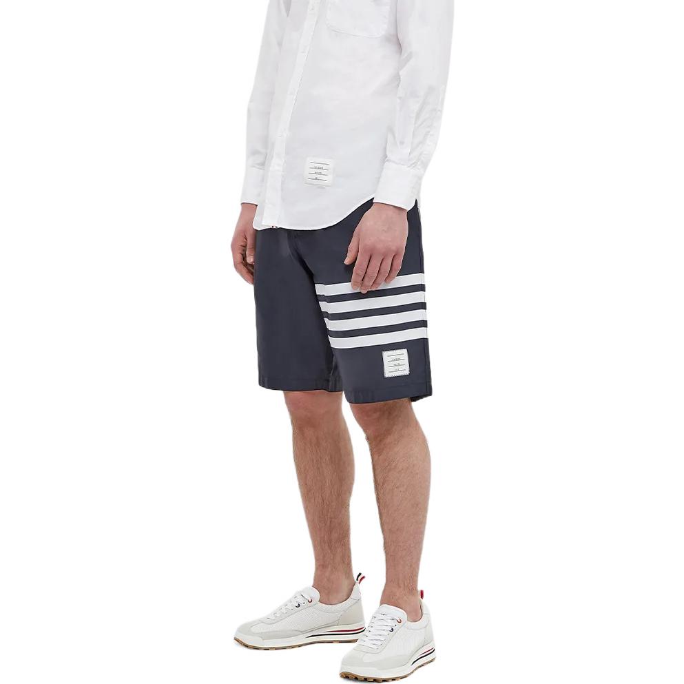 Purchase 톰 브라운 SS22 클래식 스트라이프 반바지 네이비 여름 캐주얼웨어. MTT029A-07538-415