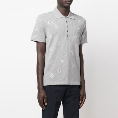 THOM BROWNE SS22 Polo Gris con Estampado Floral de Plantas. MJP149E-10368-055 Purchase THOM BROWNE SS22 Polo Gris con Estampado Floral de Plantas. MJP149E-10368-055