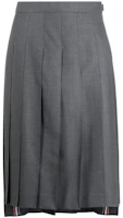 THOM BROWNE SS22 High-Waist Pleated Midi Skirt with Asymmetric Hem Grey. FGC400V-00626-035 THOM BROWNE SS22 High-Waist Pleated Midi Skirt with Asymmetric Hem Grey. FGC400V-00626-035