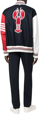 Thom Browne SS22 Jaket Bomber Zip Motif Lobster Stripe Hitam MJO167E-05507-415 Lookbook Thom Browne SS22 Jaket Bomber Zip Motif Lobster Stripe Hitam MJO167E-05507-415