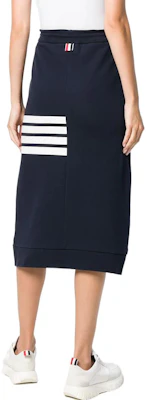 톰브라운 SS22 네이비 4-바 스트라이프 스커트 백투스쿨 에디션. FKJ008A-00535-415 Purchase 톰브라운 SS22 네이비 4-바 스트라이프 스커트 백투스쿨 에디션. FKJ008A-00535-415