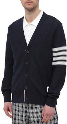 톰브라운 SS22 네이비 브이넥 스트라이프 니트 가디건 유니섹스. MJT306A-07897-415 Shop 톰브라운 SS22 네이비 브이넥 스트라이프 니트 가디건 유니섹스. MJT306A-07897-415