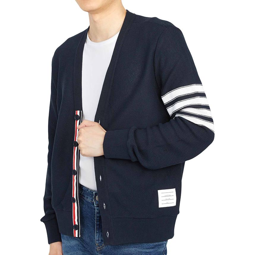 Details for 톰브라운 SS22 네이비 브이넥 스트라이프 니트 가디건 유니섹스. MJT306A-07897-415