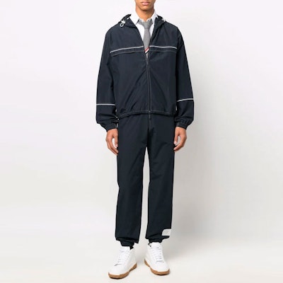 トムブラウン SS22 ソリッドカラー ドローストリング ニットジョガー ネイビーブラックパンツ MJQ150-A0765-1415 Lookbook トムブラウン SS22 ソリッドカラー ドローストリング ニットジョガー ネイビーブラックパンツ MJQ150-A0765-1415