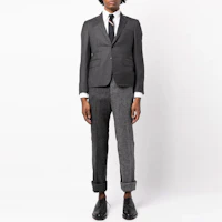 Lookbook THOM BROWNE SS22 深灰色單排扣長袖西裝外套 MJC159A-00626-025