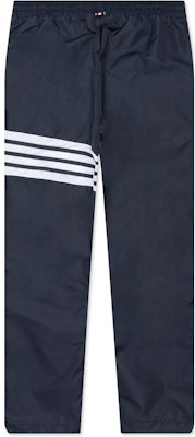 トムブラウン SS22 ソリッドストライプ ドローストリングパンツ ネイビーブルー メンズ MJQ129A-07863-415 Lookbook トムブラウン SS22 ソリッドストライプ ドローストリングパンツ ネイビーブルー メンズ MJQ129A-07863-415