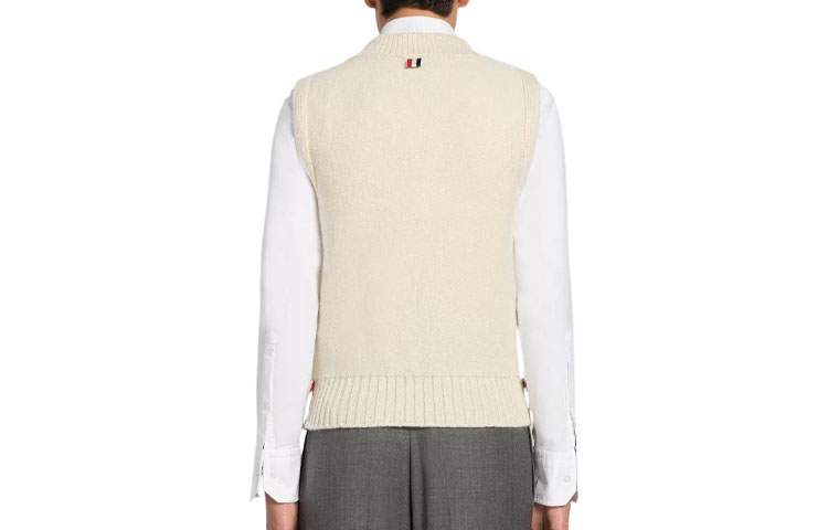 Lookbook Thom Browne SS23  4-Bar V-Neck Wool Vest Off-White. MKV064A-Y1032-100