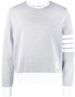 トム・ブラウン SS23 クラシック フォーバー ストライプ クルーネック スウェットシャツ ライトグレー MJT370A-J0063-055 Order トム・ブラウン SS23 クラシック フォーバー ストライプ クルーネック スウェットシャツ ライトグレー MJT370A-J0063-055