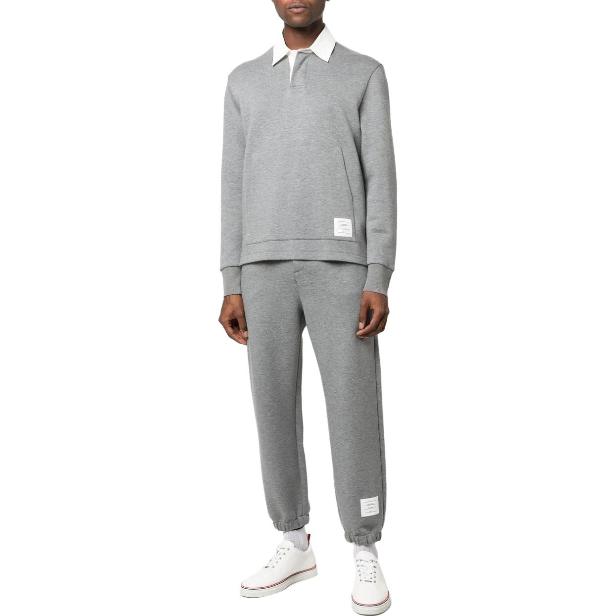 Lookbook THOM BROWNE SS23 Baju Polo Lengan Panjang Kelabu. MJP174A-J0059-035