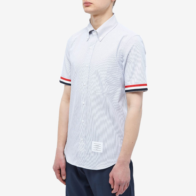 Purchase THOM BROWNE SS23 Camisa Gris de Rayas Verticales Manga Corta. MWS252A-06272-035