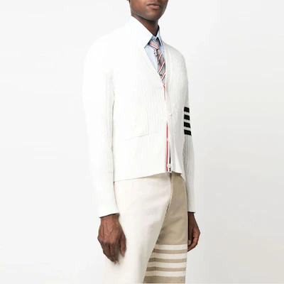 THOM BROWNE SS23 Kardigan Rajut Putih 4-Bar MKC472A-Y3014-100 Purchase THOM BROWNE SS23 Kardigan Rajut Putih 4-Bar MKC472A-Y3014-100