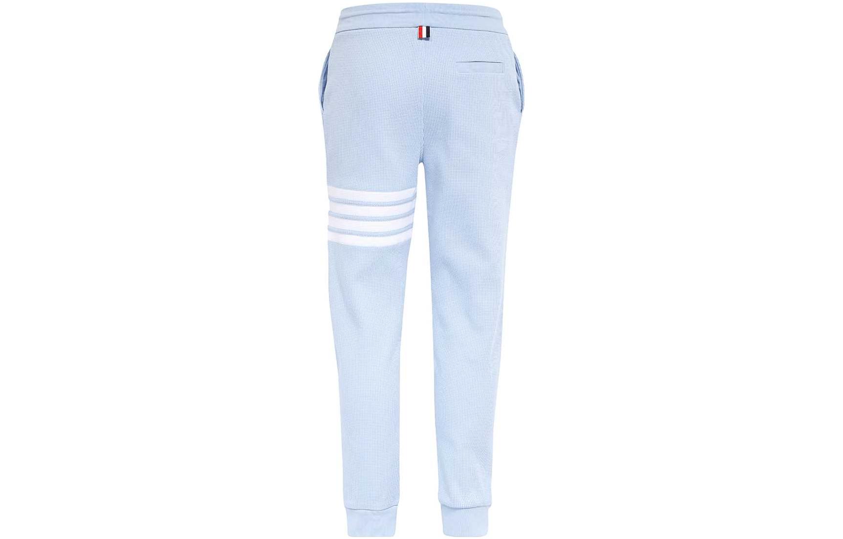 Lookbook Thom Browne SS23 Pantalones Deportivos Waffle 4-Barras Azul Claro Otoño MJQ082A-06452-480