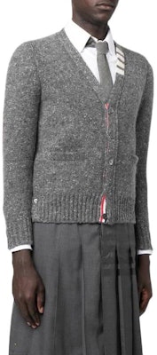 톰브라운 SS23 그레이 스페클 브이넥 가디건 스웨터 - 그레이 패션. MKC455A-Y1032-035 Purchase 톰브라운 SS23 그레이 스페클 브이넥 가디건 스웨터 - 그레이 패션. MKC455A-Y1032-035