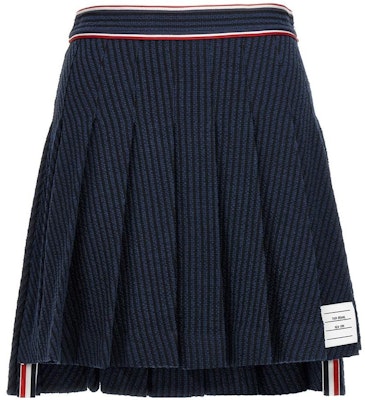 Falda Mini Plisada Azul Marino THOM BROWNE SS23 con Rayas Colegiales. FJK091A-F0302-415 Order Falda Mini Plisada Azul Marino THOM BROWNE SS23 con Rayas Colegiales. FJK091A-F0302-415