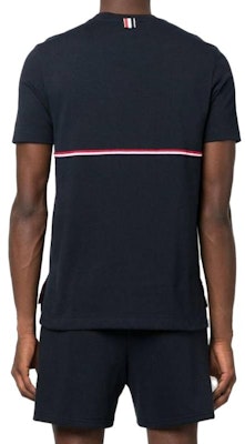 톰브라운 SS23 스트라이프 크루넥 슬림 핏 반팔 티셔츠 네이비 썸머 티셔츠 MJS221A-J0058-415 Shop 톰브라운 SS23 스트라이프 크루넥 슬림 핏 반팔 티셔츠 네이비 썸머 티셔츠 MJS221A-J0058-415