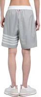Shop Thom Browne SS24 Celana Pendek Kasual 4-Bar Mid-Rise Abu-Abu. MJQ197A-F0517-055