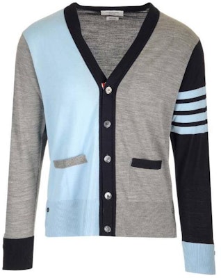 톰 브라운 SS24 메리노 울 V넥 가디건, 4-스트라이프 그레이 블루. MKC002F-Y1014-480 Order 톰 브라운 SS24 메리노 울 V넥 가디건, 4-스트라이프 그레이 블루. MKC002F-Y1014-480