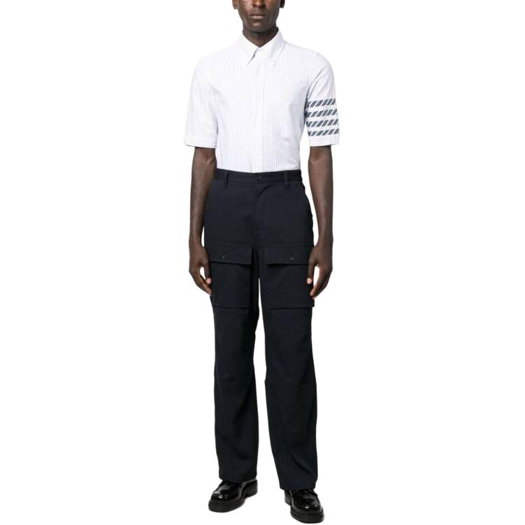 Lookbook THOM BROWNE SS24 Kemeja Putih Lengan Pendek Classic 4-Stripe MWS256C-F0510-460
