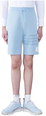 トムブラウン SS24 限定 4ストライプ リバーシブル ショーツ ライトブルー カジュアルウェア MJQ161A-J0051-480 Order トムブラウン SS24 限定 4ストライプ リバーシブル ショーツ ライトブルー カジュアルウェア MJQ161A-J0051-480