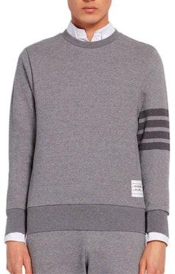 톰브라운 TB 그레이 아이비 보이 클래식 포 스트라이프 니트 스웨터 그레이 MJT248A-06910-035 Lookbook 톰브라운 TB 그레이 아이비 보이 클래식 포 스트라이프 니트 스웨터 그레이 MJT248A-06910-035