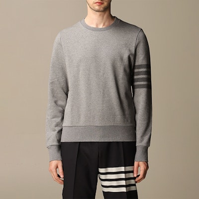 톰브라운 TB 그레이 아이비 보이 클래식 포 스트라이프 니트 스웨터 그레이 MJT248A-06910-035 Details for 톰브라운 TB 그레이 아이비 보이 클래식 포 스트라이프 니트 스웨터 그레이 MJT248A-06910-035