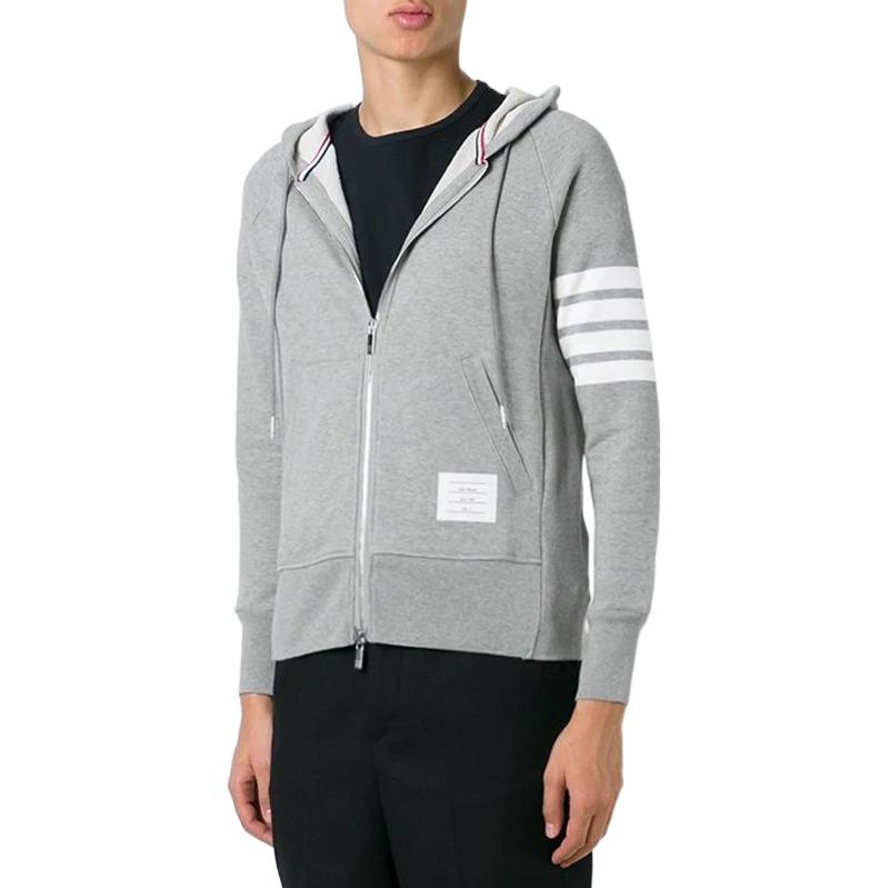 Lookbook 톰브라운 TB SS22 클래식 4-바 스트라이프 드로스트링 후디 가디건 자켓 그레이 남성용 JM-MJT022H-00535-068