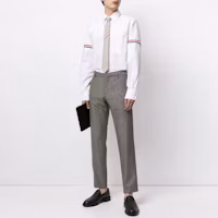 Lookbook Thom Browne 白色長袖條紋細節襯衫。 MWL150E-06177-100