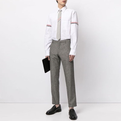 Camisa Blanca Thom Browne Manga Larga con Detalle de Rayas. MWL150E-06177-100 Lookbook Camisa Blanca Thom Browne Manga Larga con Detalle de Rayas. MWL150E-06177-100