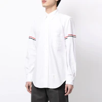 Shop Thom Browne 白色長袖條紋細節襯衫。 MWL150E-06177-100