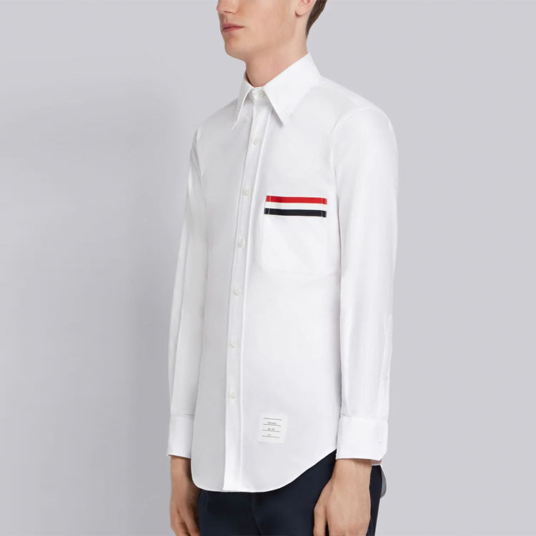 Shop 톰 브라운 화이트 로고 긴팔 캐주얼 셔츠 MWL288A-00139-100